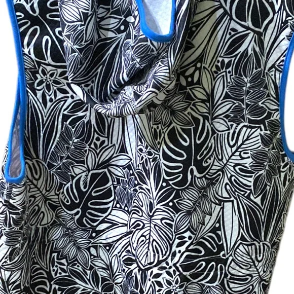 Ruby Rd. Hooded Vest - Picture 10 of 16